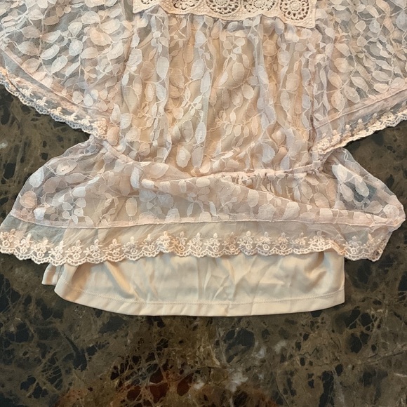 Cynthia Rowley Lace Top. Size M. - Picture 8 of 13